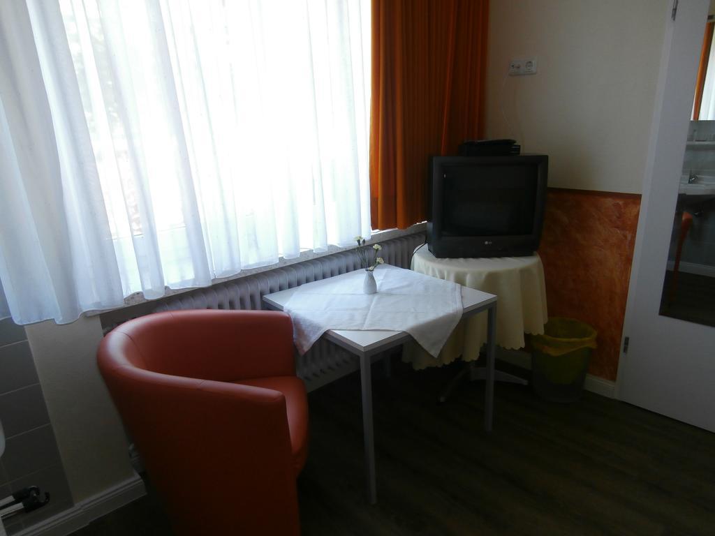 Hotel Hasselbarth Burg auf Fehmarn Quarto foto